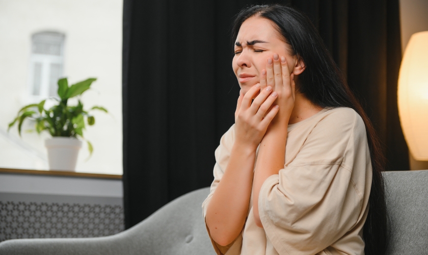 Emergency Tooth Extraction in Dallas